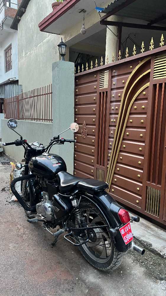 2016 Royal Enfield Classic 350, photo 2
