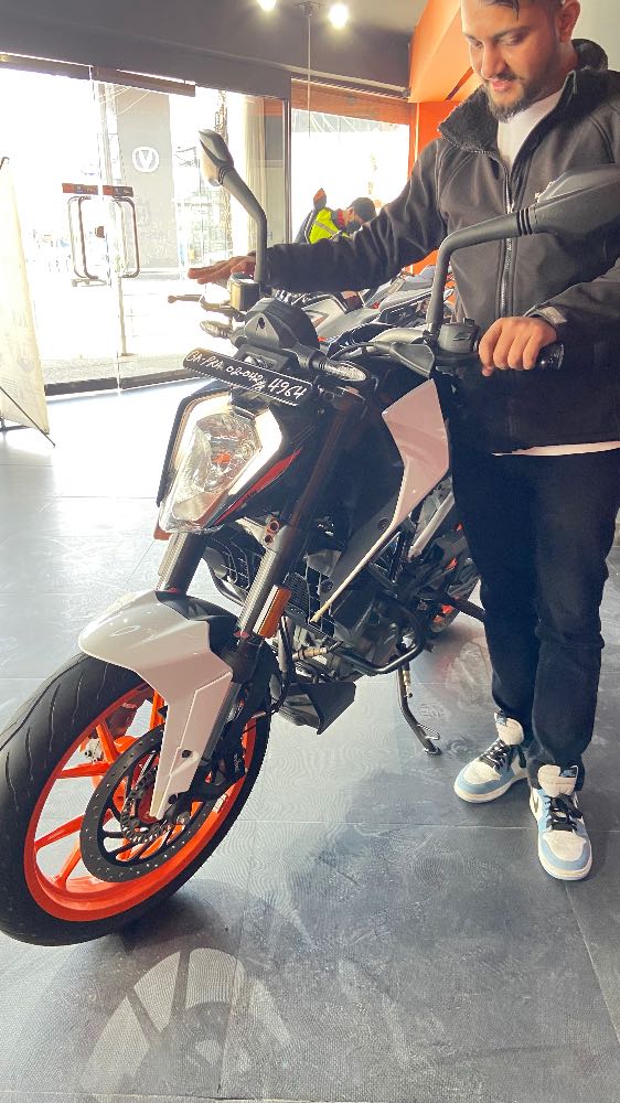 2022 KTM Duke 200