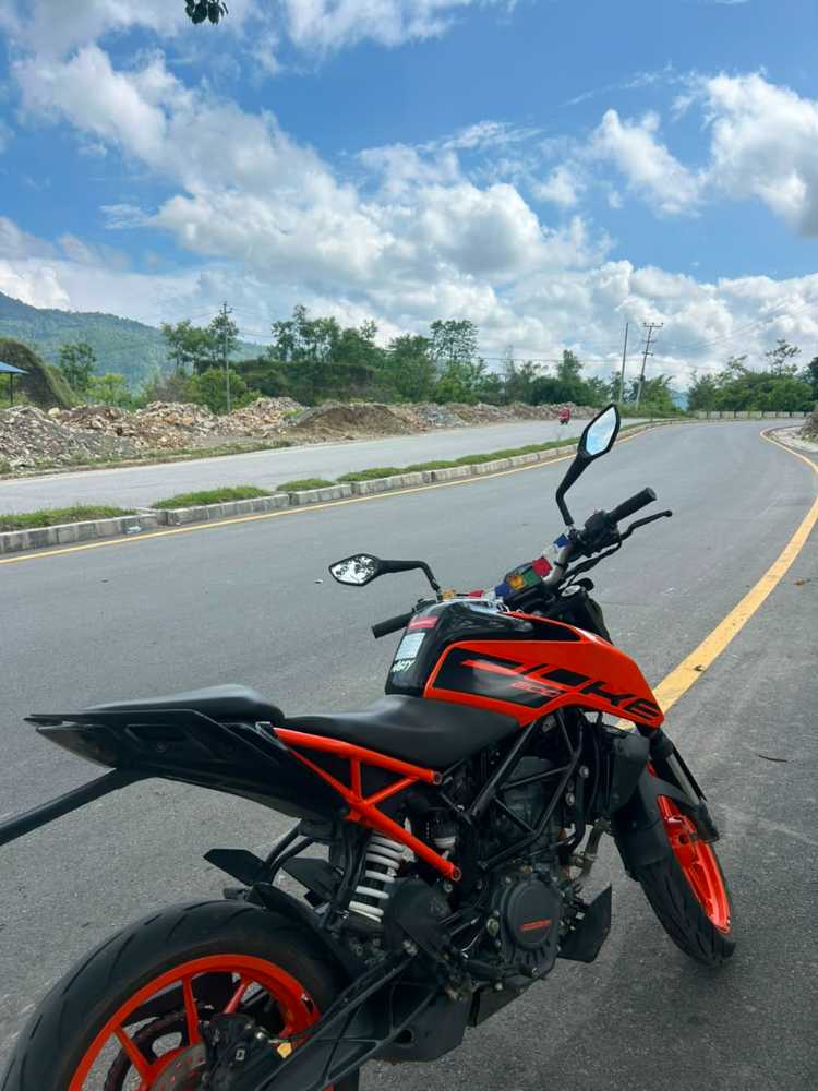 2022 KTM Duke 200