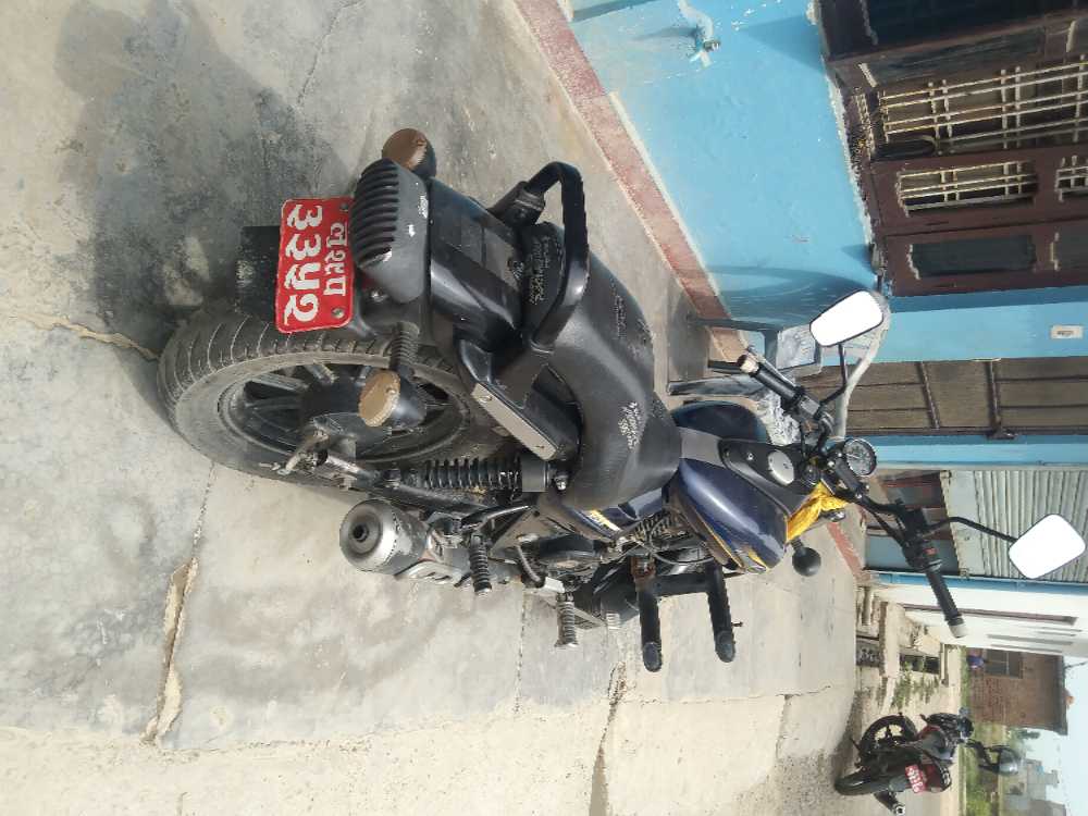 2017 Bajaj Avenger 150, photo 2