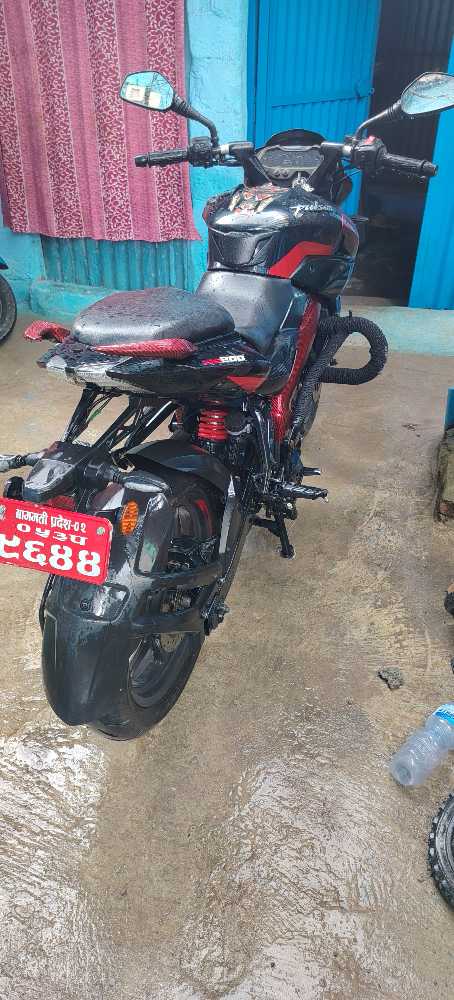 2024 Bajaj NS 200, photo 4