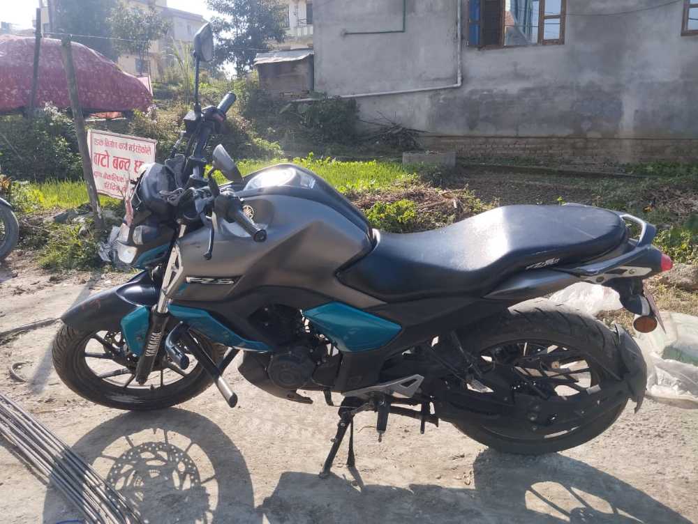 2020 Yamaha R15, photo 3