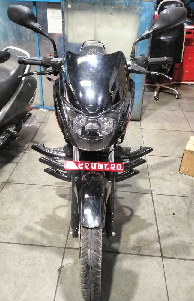 2012 Bajaj Plusar 150, photo 3