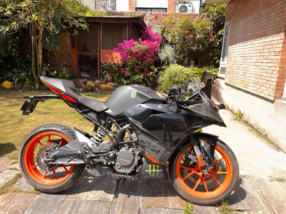 2020 KTM Duke 125, photo 2
