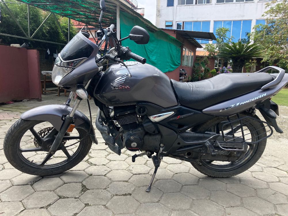 2021 Honda Unicorn, photo 4