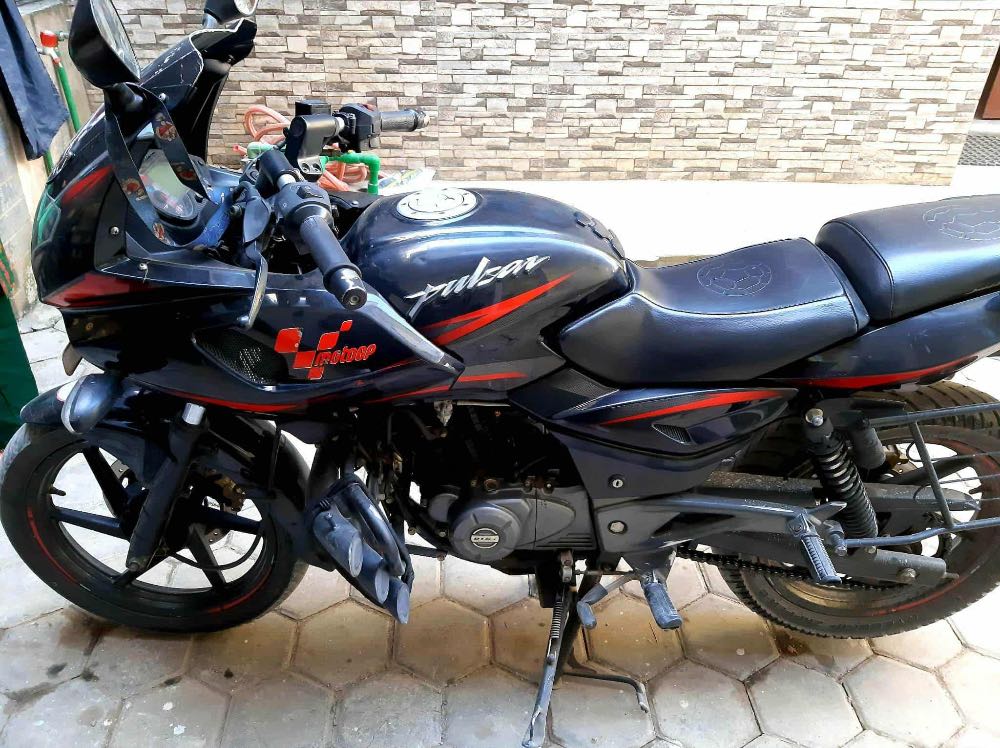2017 Bajaj Plusar 150, photo 2