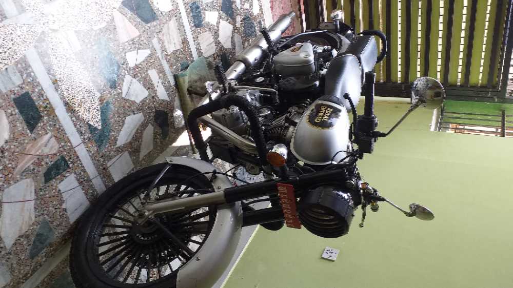 2017 Royal Enfield Classic 350, photo 3