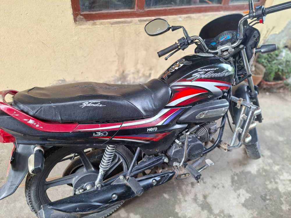 2018 Hero Splendor, photo 2