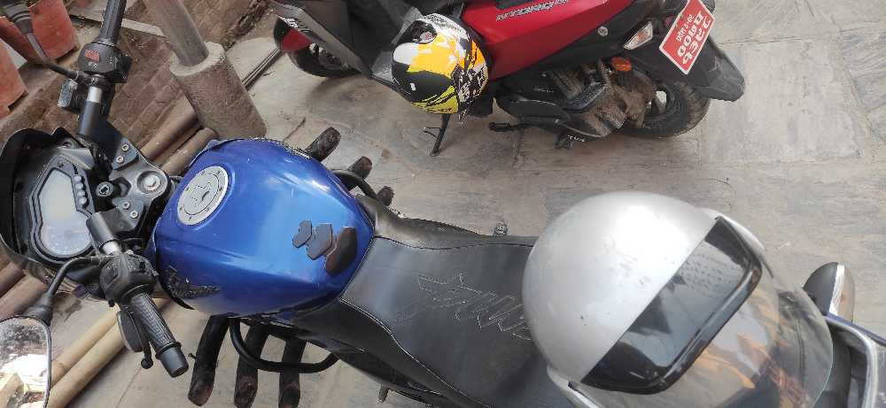 2014 Bajaj Plusar 150, photo 2