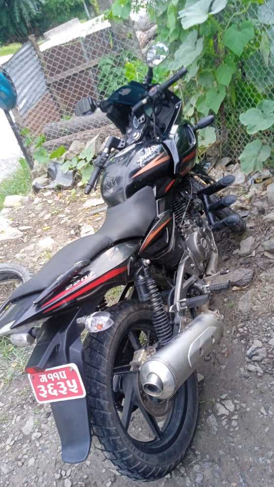 2017 Bajaj Plusar 150 in Lamjung for sale at RamroGaadi.