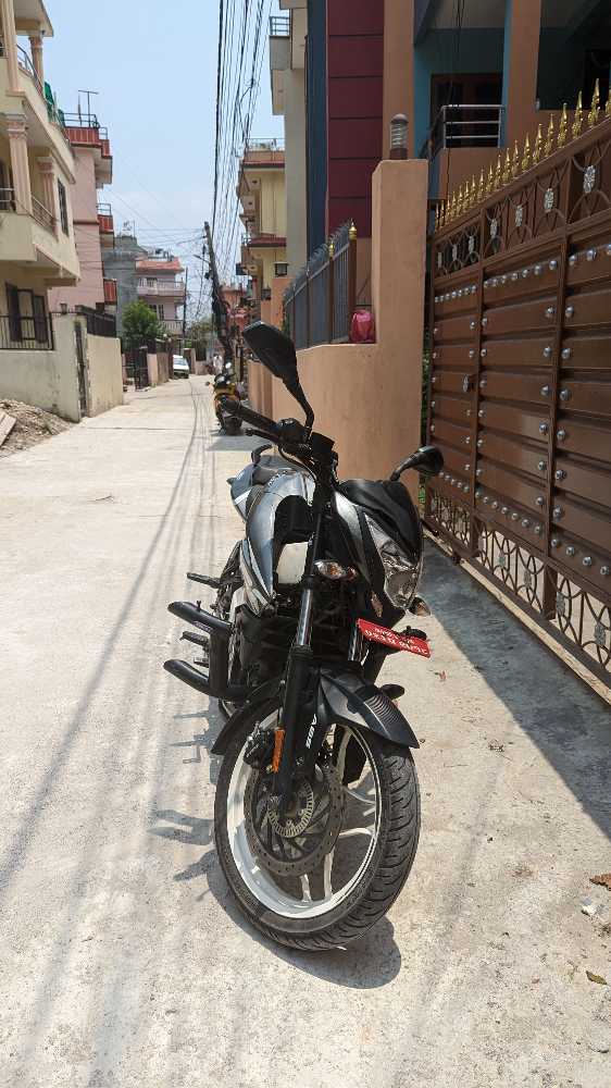2020 Bajaj NS 200, photo 3