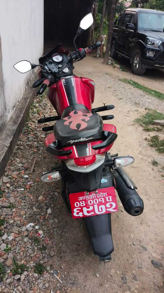 2023 TVS Apache RTR 160, photo 2