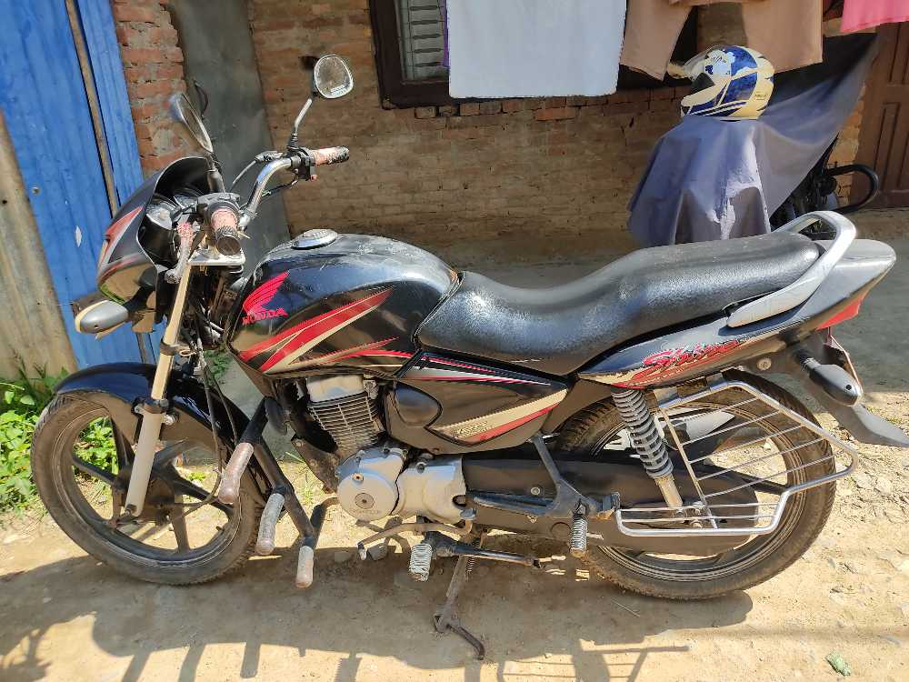 2008 Honda Shine, photo 2